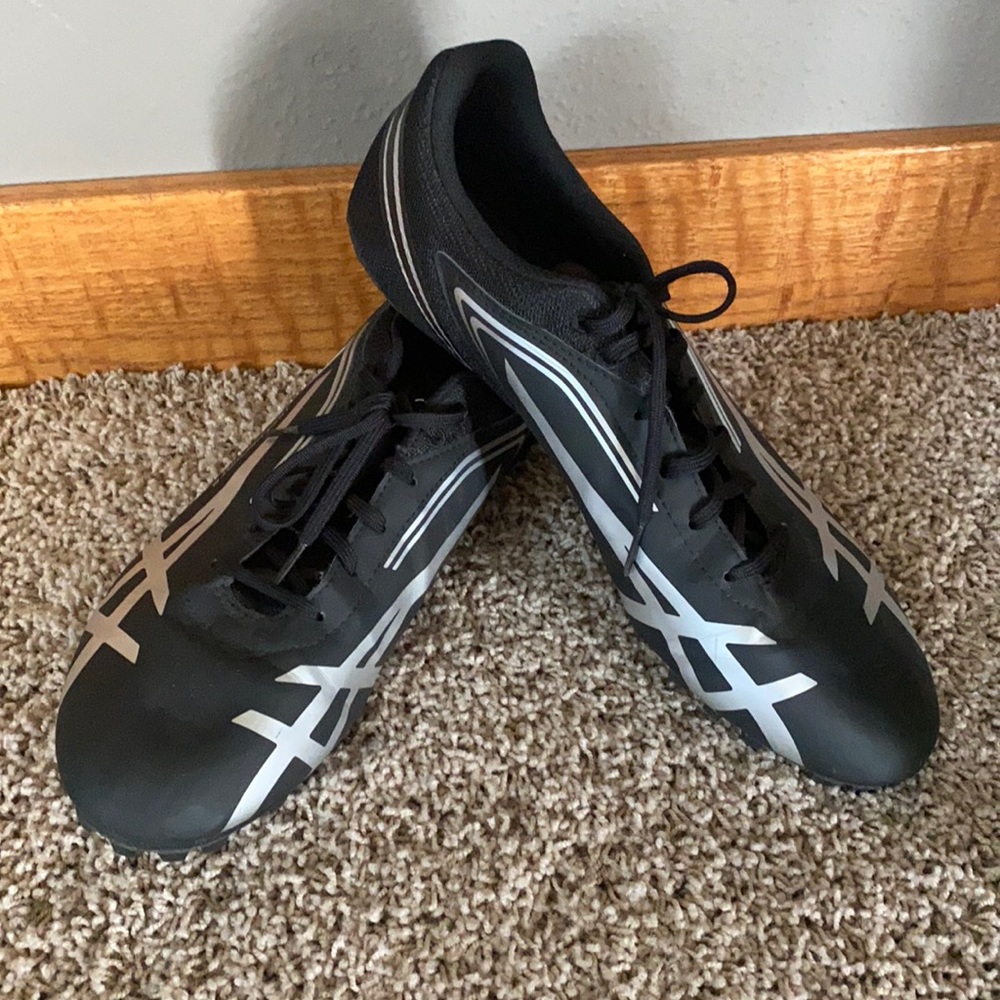 Men’s ASICS Hypersprints 5